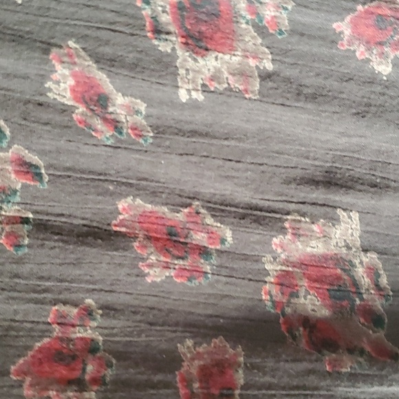 Free People Boho Dark gray with red Floral Print Sleeveless Top Size Large - Picture 5 of 5